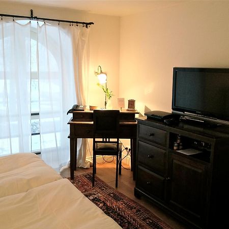 Paedaste Manor Quarto foto