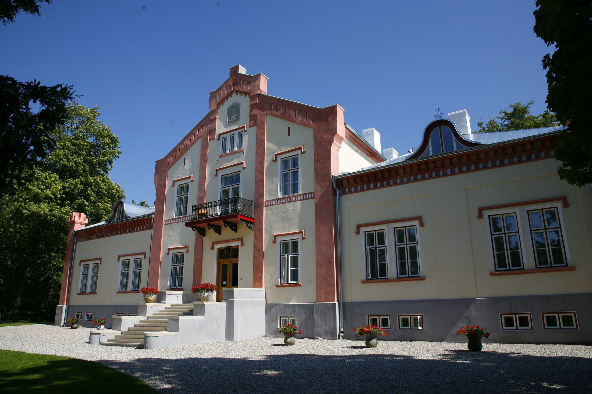 Paedaste Manor Exterior foto